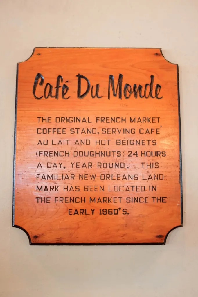 Cafe Du Monde New Orleans Beignets