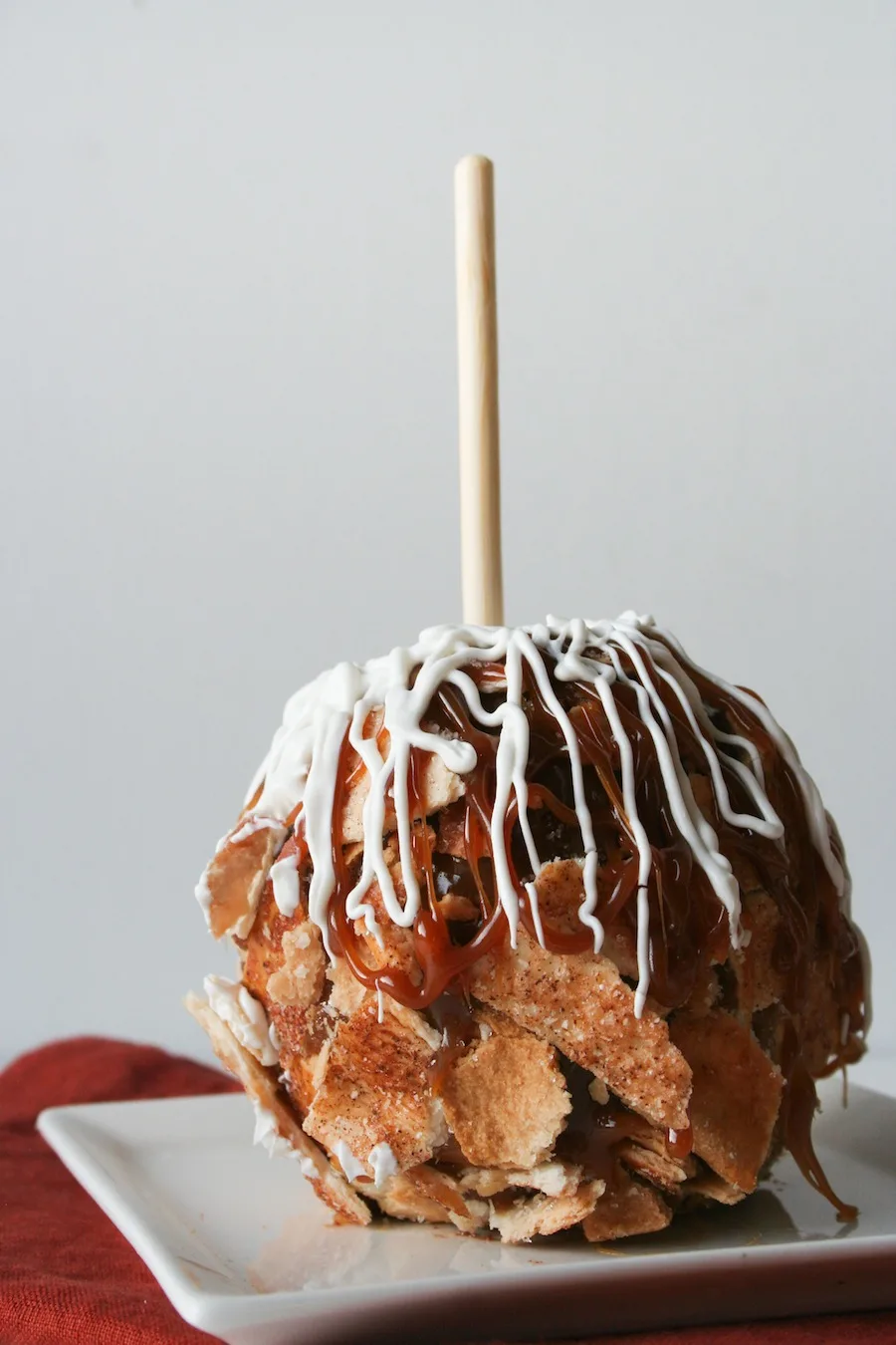 Apple Pie Caramel Apple Recipe // Legal Miss Sunshine