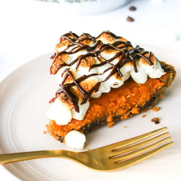 S'mores Pumpkin Pie Recipe // Salty Canary