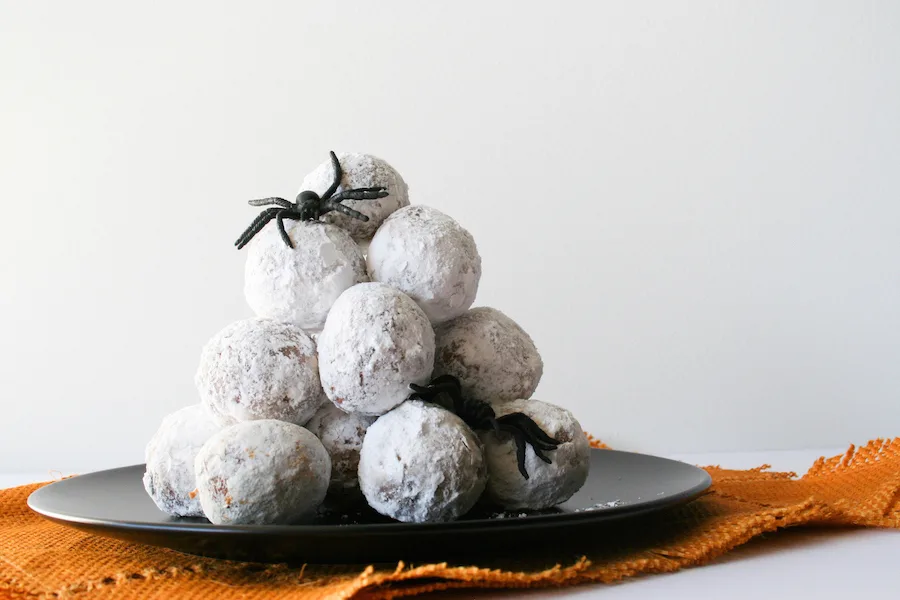 Spider Egg Donut Holes // 13 Nights of Donuts // Legal Miss Sunshine 