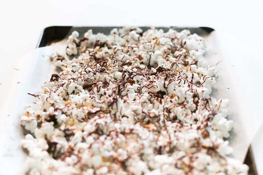 Chocolate Coconut Popcorn // Salty Canary