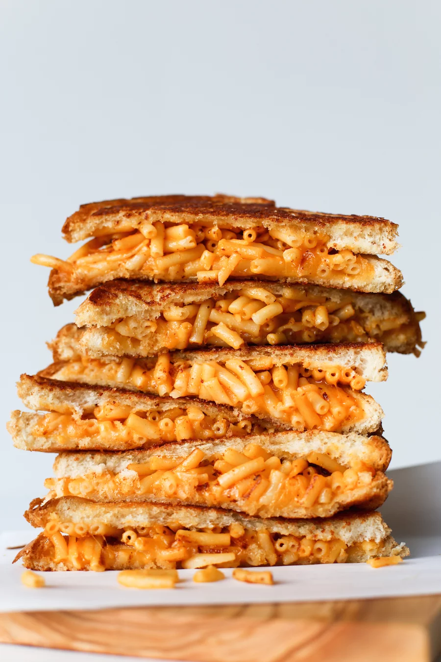 Mac And Cheese Grilled Cheese Sandwich // This is one comfort food stuffed into another comfort food and then grilled to perfection! // saltycanary.com