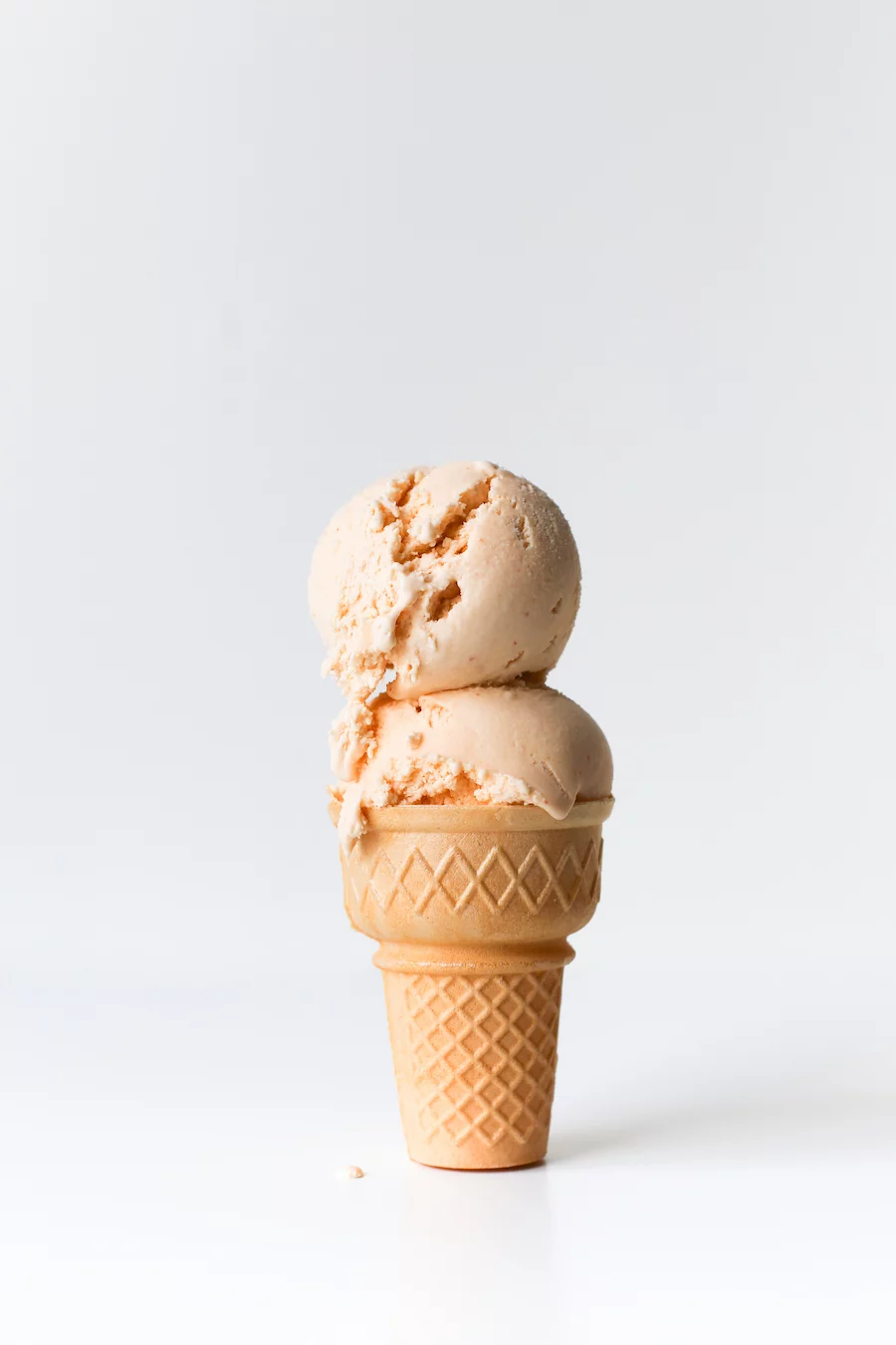 Do you like to add sriracha to everything? Put it in your ice cream! This Sriracha ice cream sounds crazy, but it is so creamy and surprisingly so good, but with a hot, hot, hot aftertaste! 