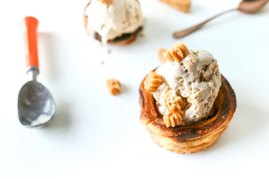 Go for churro overload and make this homemade Churro Ice Cream in homemade Churro Bowls! // Salty Canary