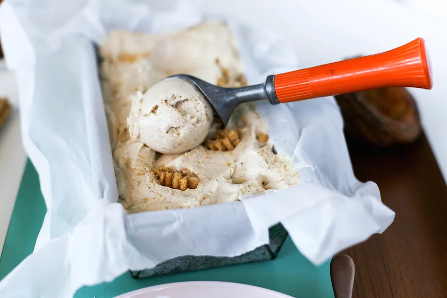 Go for churro overload and make this homemade Churro Ice Cream in homemade Churro Bowls! // Salty Canary