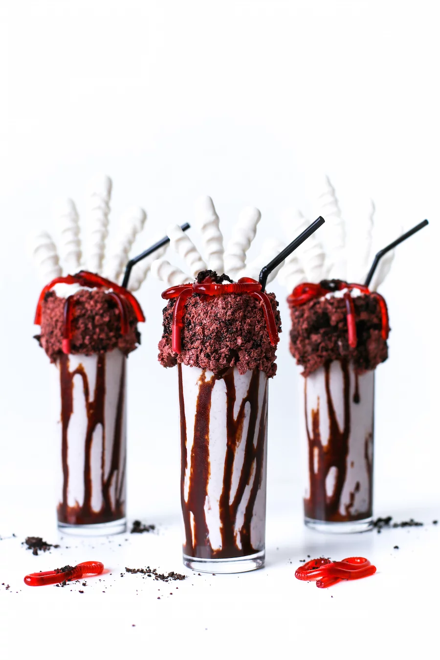 Spooky Halloween Milkshakes - The Gravedigger // Salty Canary