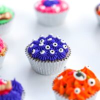 Set up a Decorate-It-Yourself Halloween Monster Cupcake Station at your Halloween party! // Salty Canary