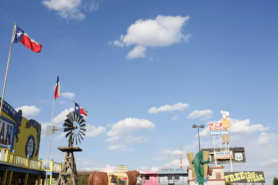 The Best Vintage Signs along Route 66 // Salty Canary