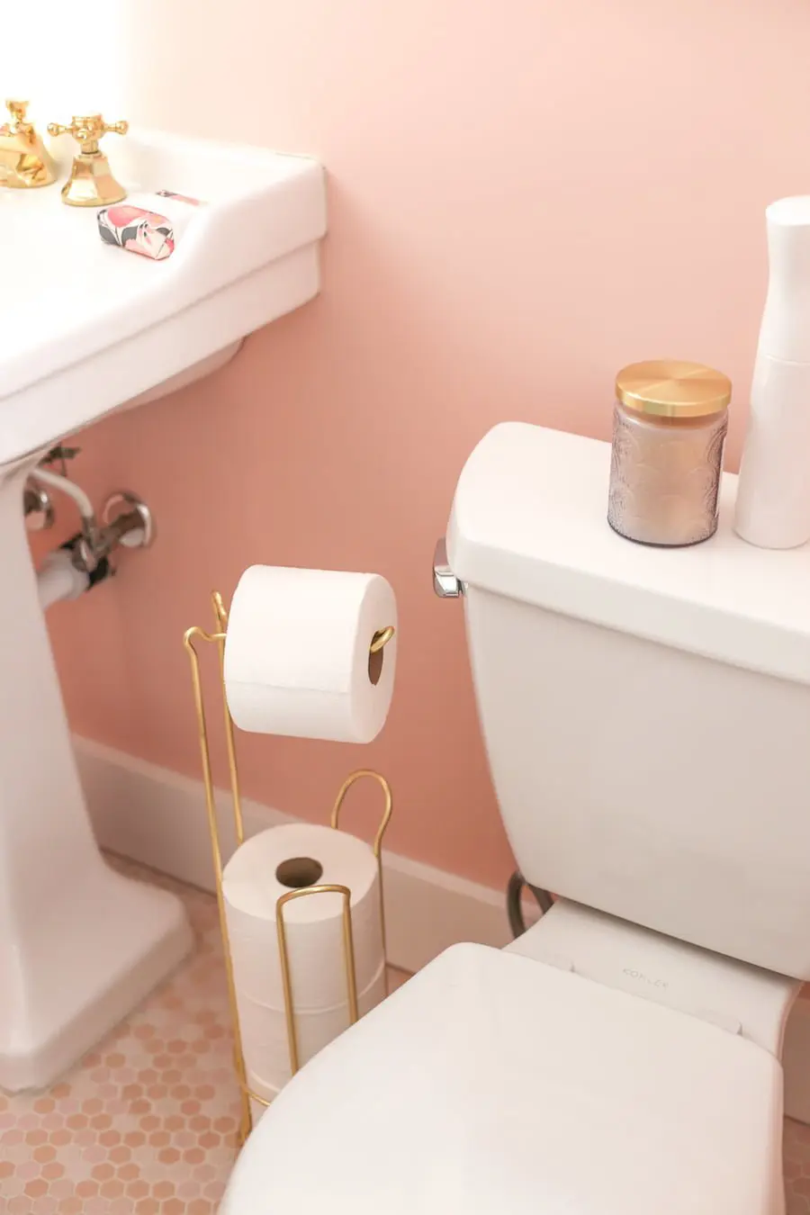 Tips For Stocking Your Guest Bathroom